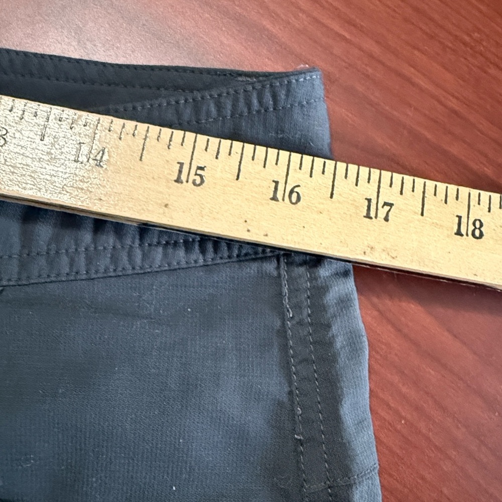 Columbia Gray Omni-Wick Performance Shorts Cargo Hiking Multi Pocket Activewear - Picture 9 of 11